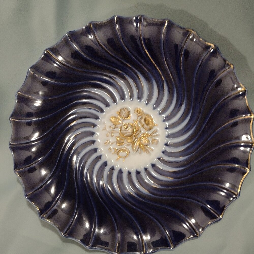 Stunning Meissen 19th C. Embossed Cobalt Blue, Gold and White Cabinet Plate